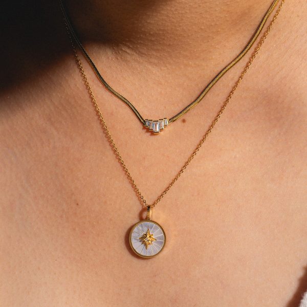 Clarice Necklace For Sale - Image 3